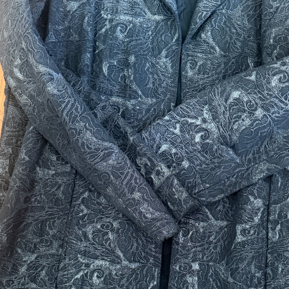Chico's Black Textured Open-Front Long Blazer - Picture 2 of 4